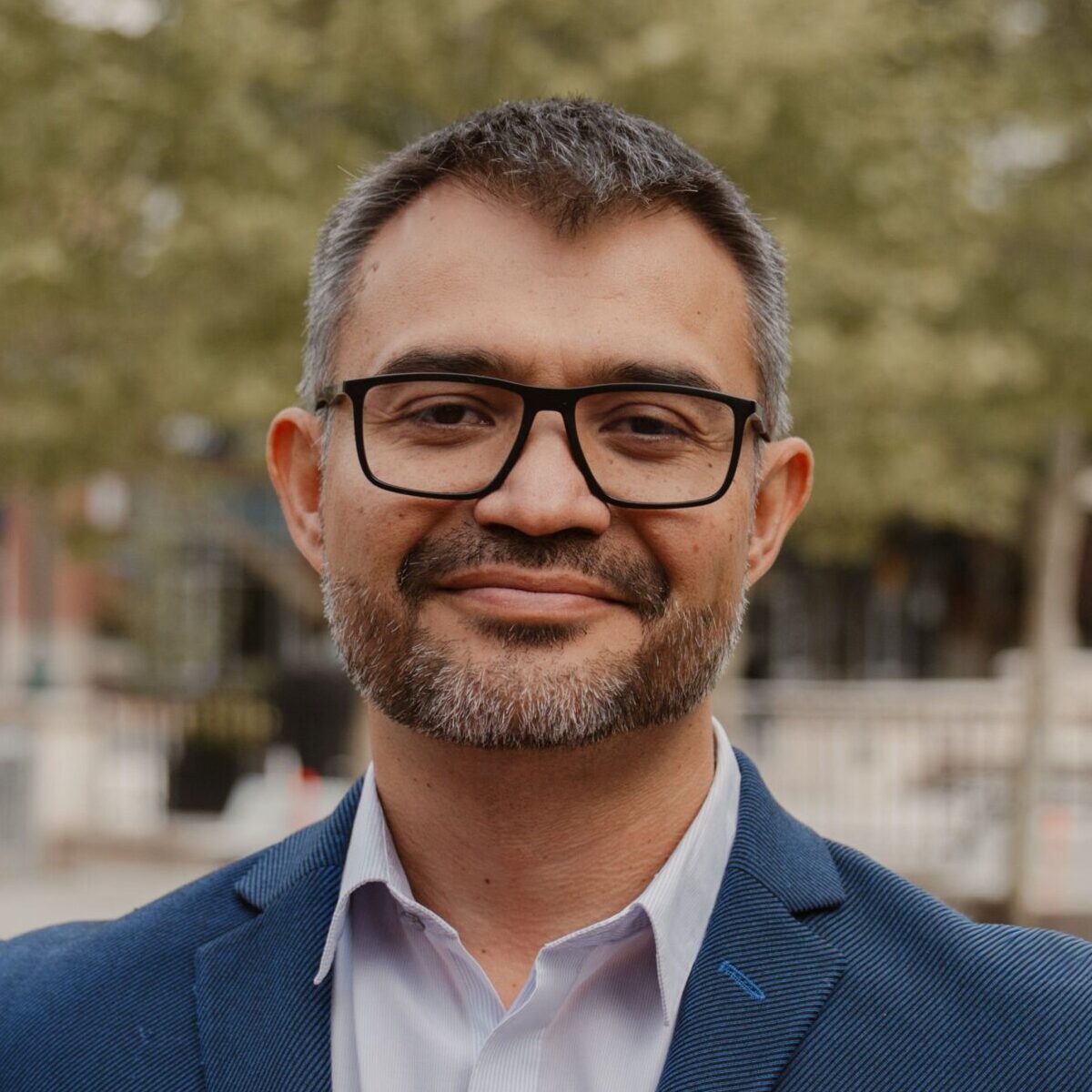 Profesor Max Ortiz Catalán